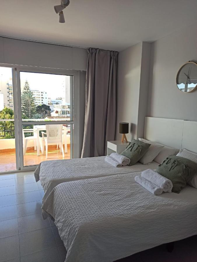 Apartmán Carihuela Nucleo Cristal Torremolinos Exteriér fotografie